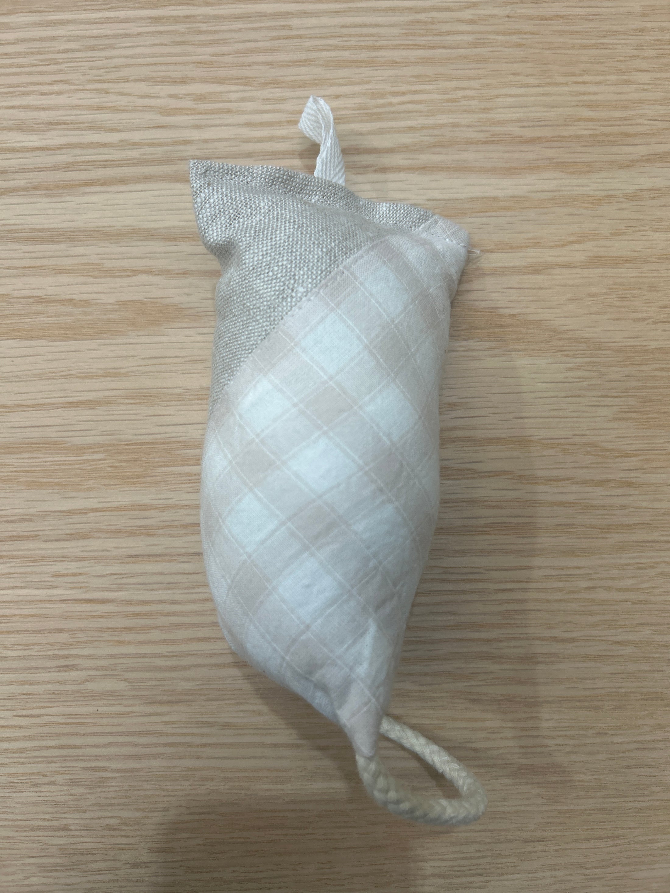 SALE - Hanging Jingle Column Toys