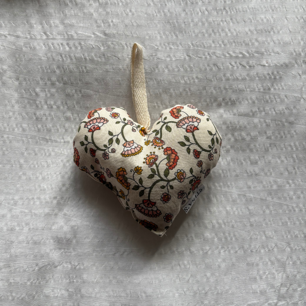 Hanging Rattle Heart
