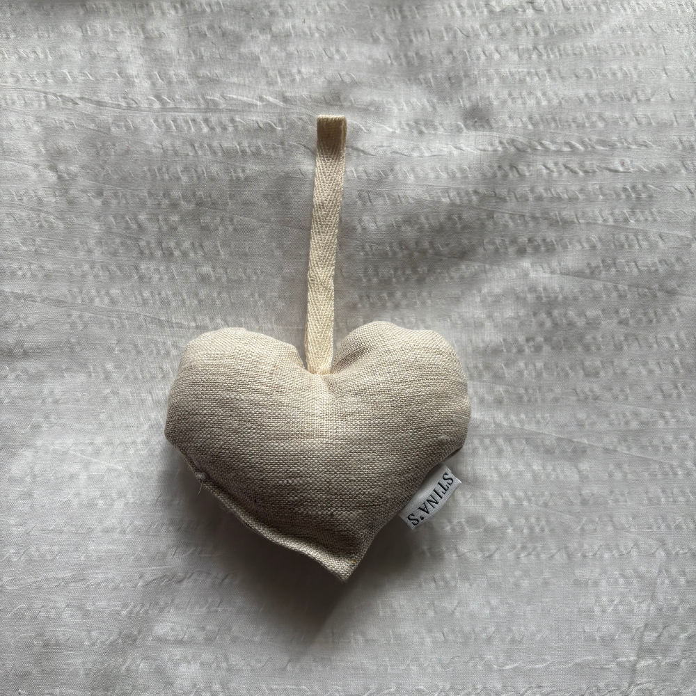 Hanging Rattle Heart