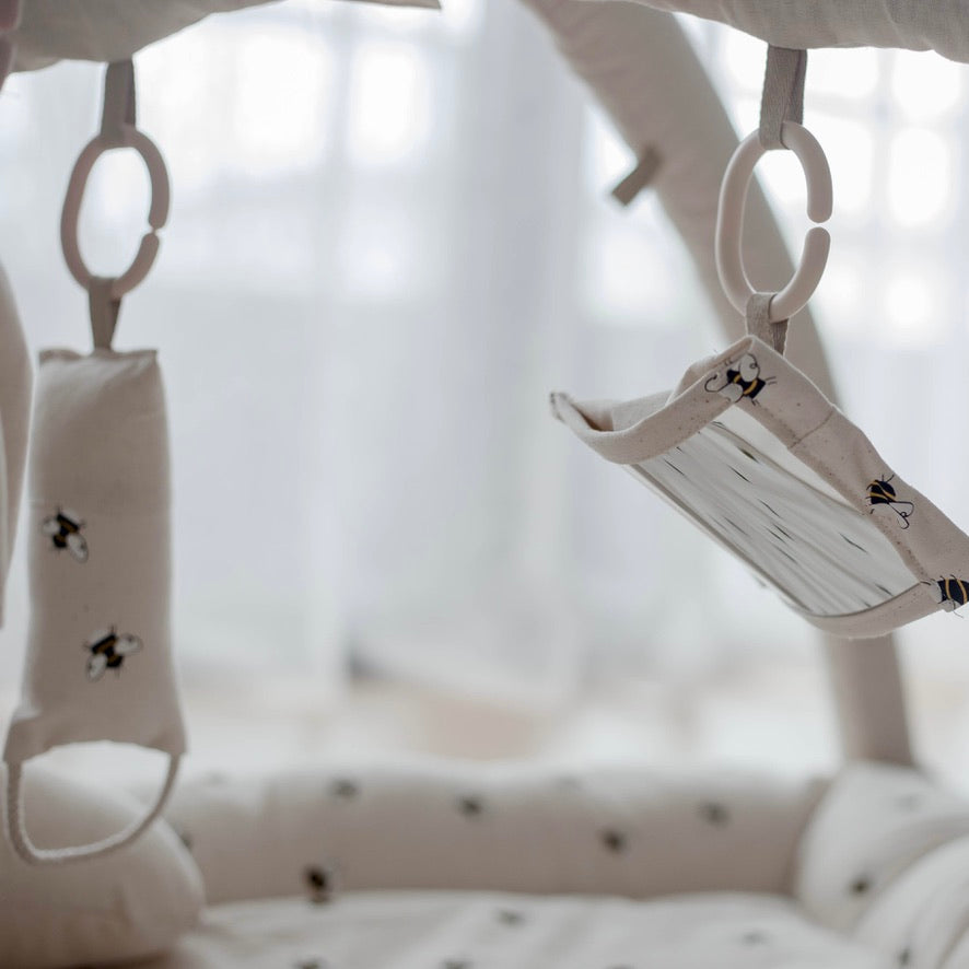 Activity Play Mat | Natural Bee