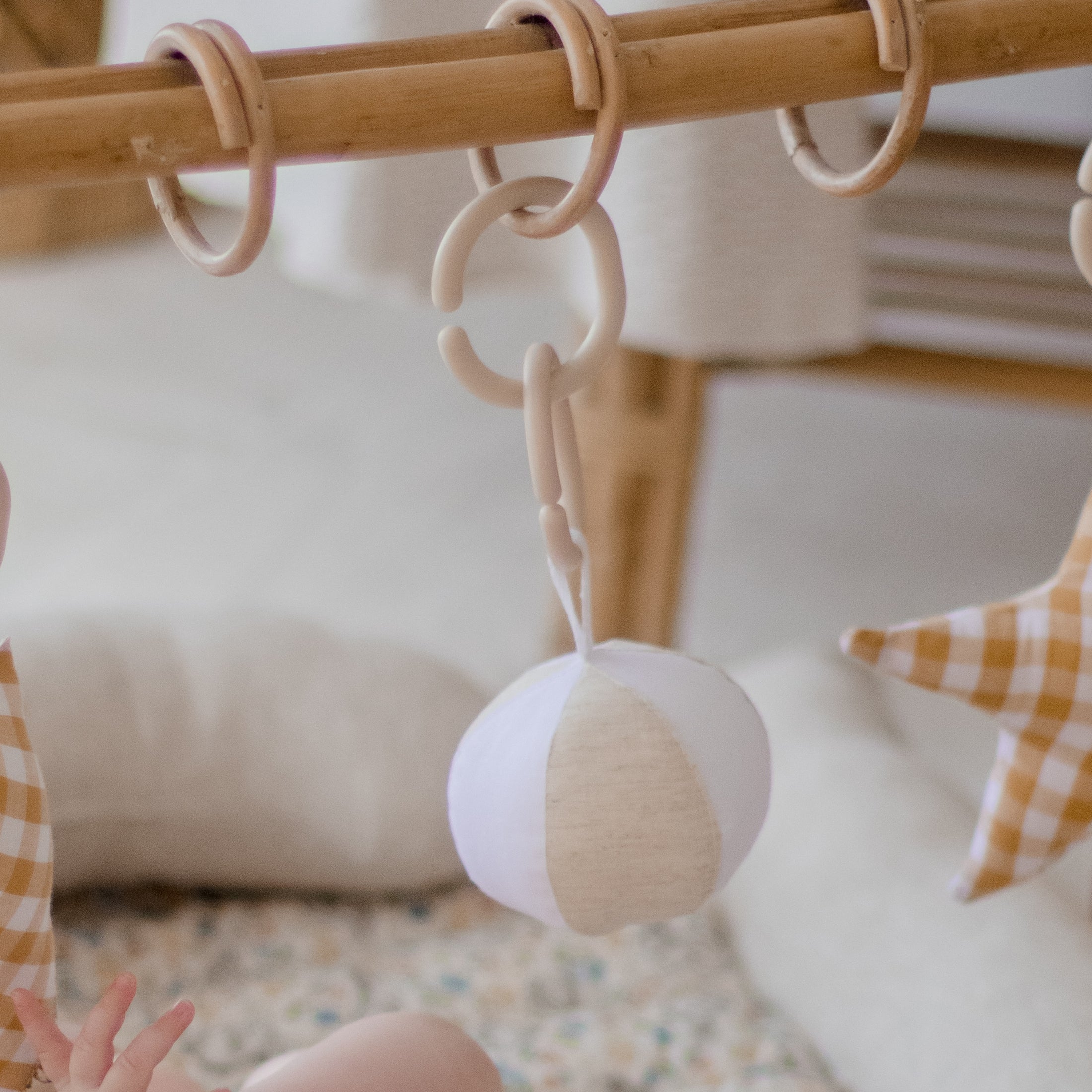 Hanging Rattle Ball