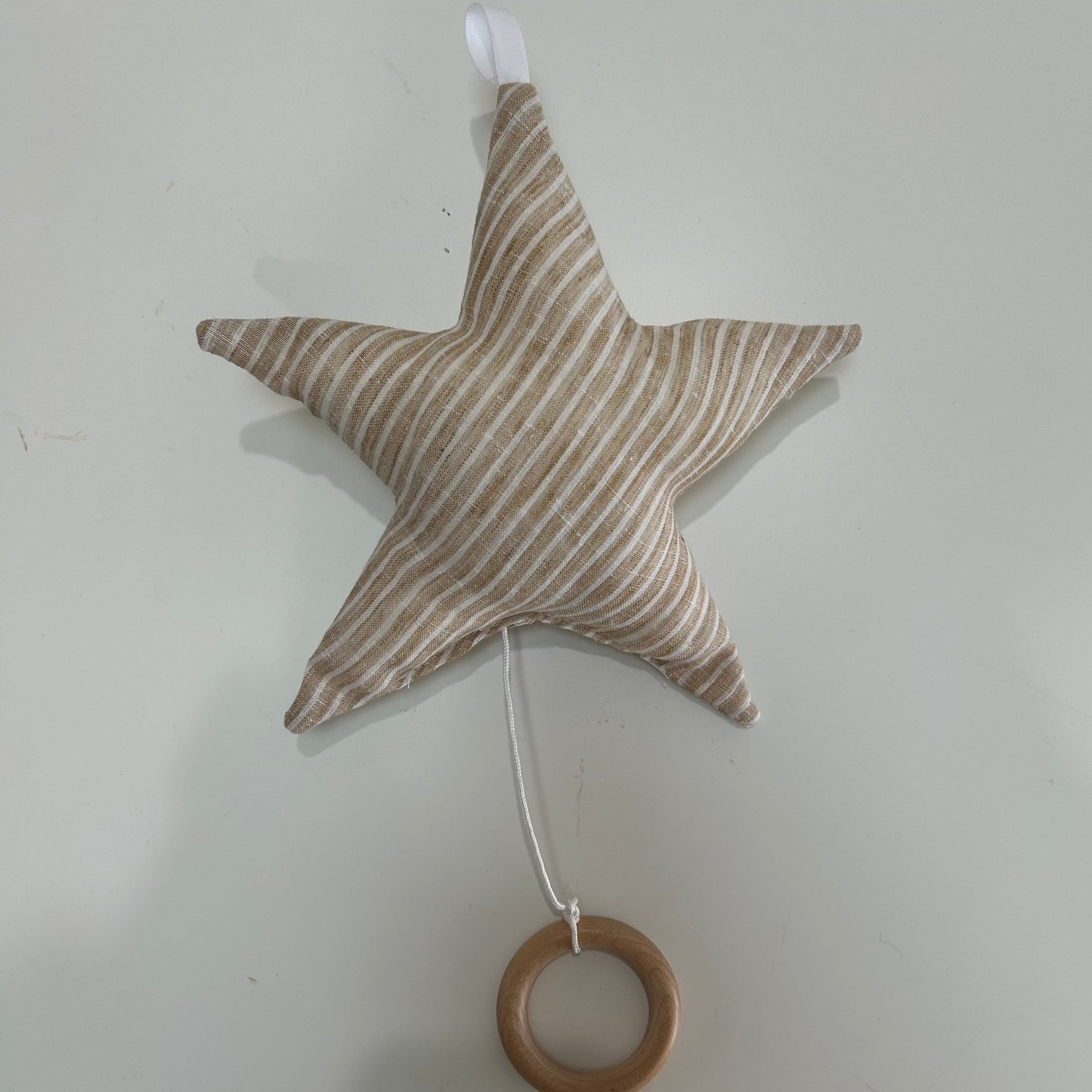 Hanging Musical Star | Lined Linen