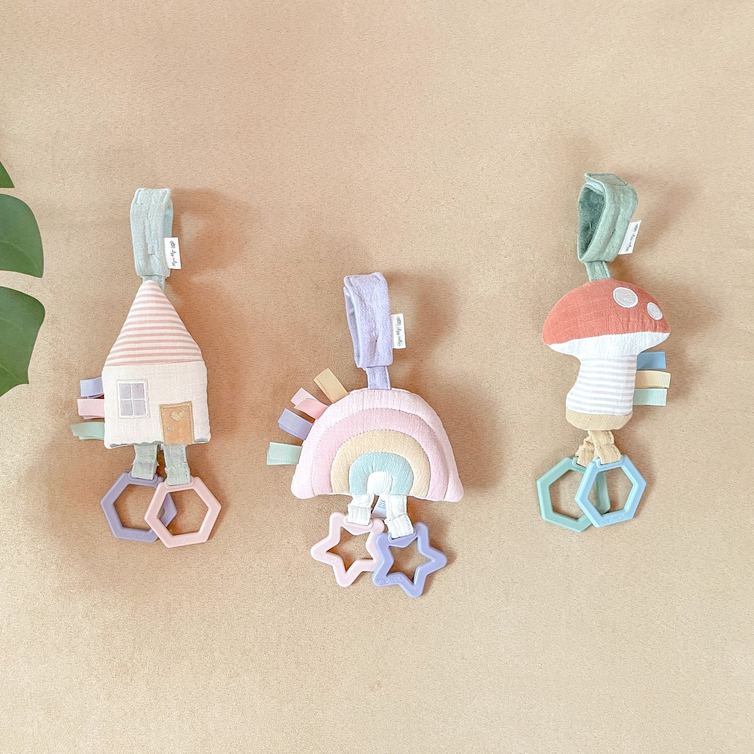 Jingle Attachable Travel Toy | Cottage