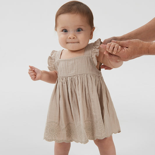 Muslin Charlotte Dress Sleeveless | Oat