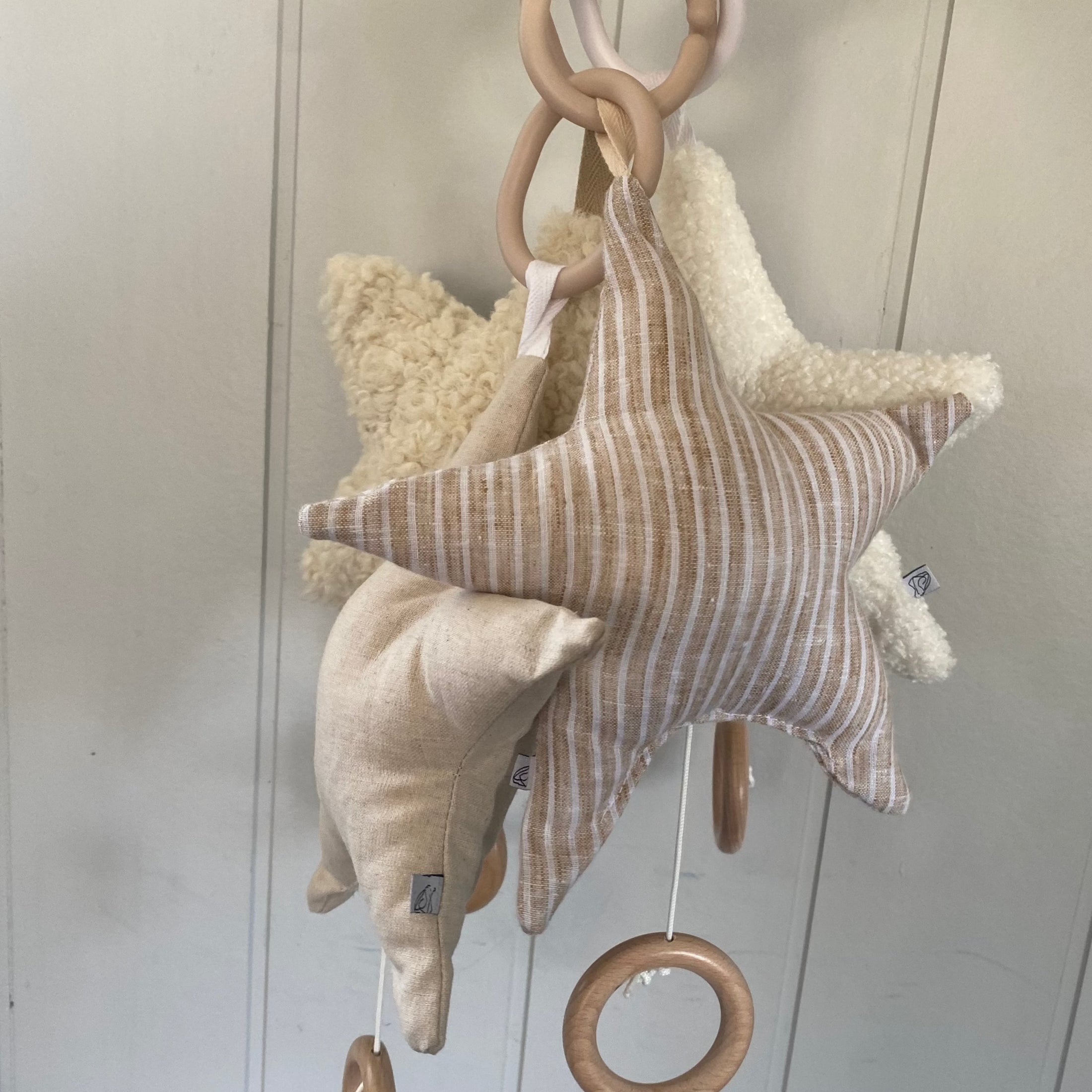 Hanging Musical Star | Lined Linen