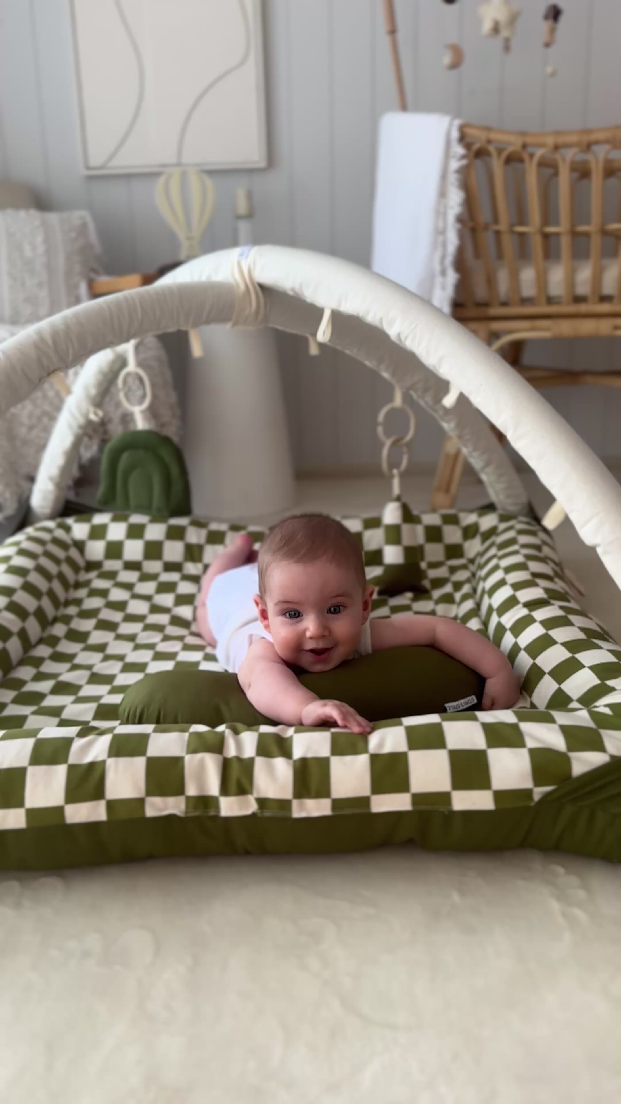 Tummy time pillow | Stina's Style